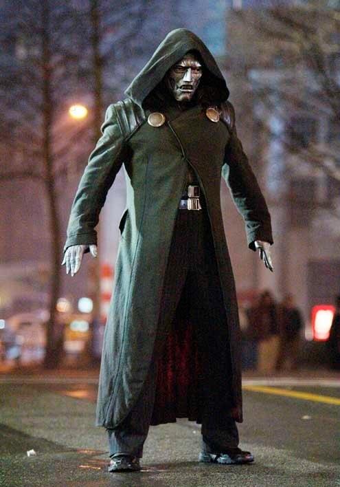 Un film su Dottor Destino nei pani dei Marvel Studios? Julian McMahon è Dottor Destino in una scena di 'I Fantastici 4' (2005)