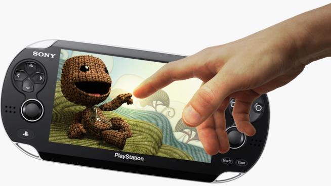 Una nuova PSP annunciata all'E3 2017? Il Sackboy di LittleBigPlanet posa sullo schermo di PS Vita