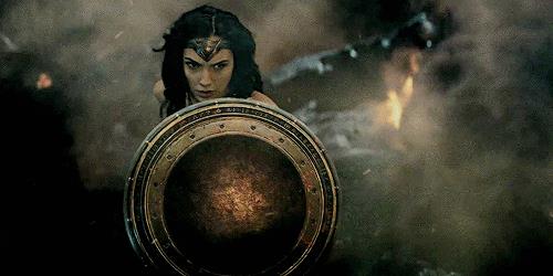 Wonder Woman, con il film arrivano anche gli eventi di Injustice 2 dedicati all'Amazzone di DC Comics Wonder Woman pronta a combattere in una GIF