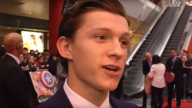 Ecco come sarà il nuovo Spider-Man di Marvel e Sony Tom Holland alla prima londinese di Civil War