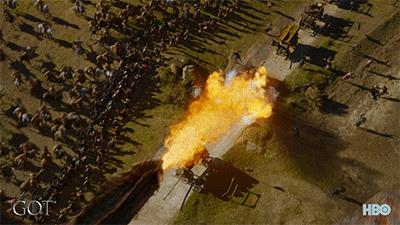 Game of Thrones: nello spin-off non ci saranno Targaryen. E i draghi? Drogon in azione nell'episodio di GoT 7x04 Spoglie di guerra