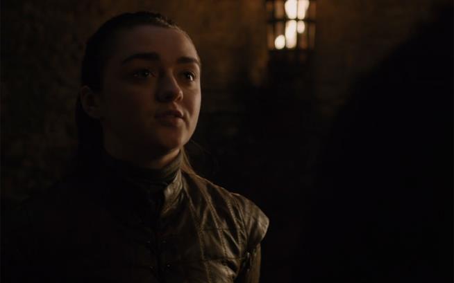 GoT 8: la spiegazione della controversa scena di Arya e i commenti Maisie Williams è Arya in Game of Thrones 8x02