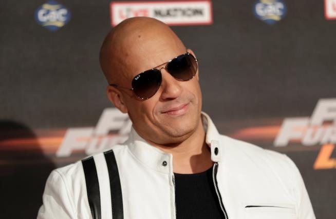 Un video rivela l'entrata di Vin Diesel nel cast del sequel di Avatar? Un mezzo primo piano di Vin Diesel alla premiere di Fast & Furious