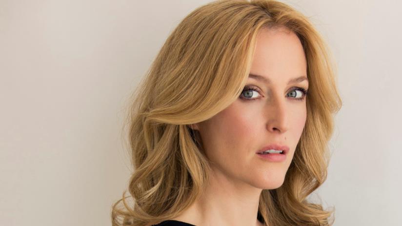 Gillian Anderson critica la produzione maschile di X-Files Gillian Anderson in un salotto televisivo