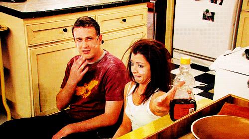 How I Met Your Mother: quante curiosità conosci sulla serie? Alyson Hannigan non riusciva a baciare Jason Segel