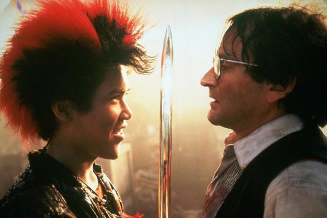 Dante Basco ha aperto una campagna kickstarter per produrre il prequel di Hook - Capitan Uncino Dante Basco e Robin Williams in Hook Capitan Uncino