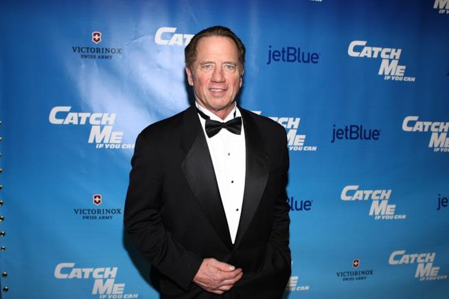 Tom Wopat, star di Hazzard, si dichiara colpevole di molestie sessuali L'attore Tom Wopat in posa per una foto