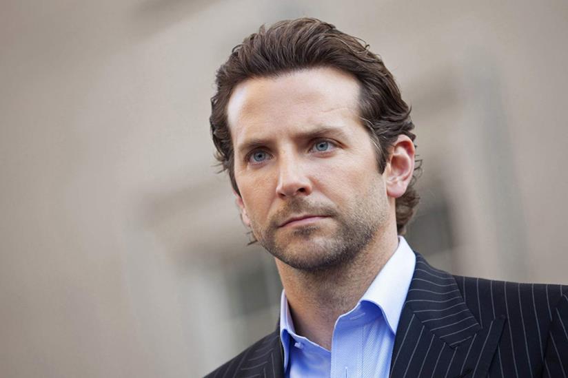 La spiegazione del finale di Limitless Un primo piano di Bradley Cooper nel film Limitless