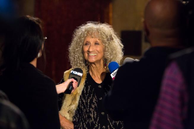 Anna Mazzamauro ha denunciato un'aggressione sul set del film di Fausto Brizzi Anna Mazzamauro in una scena di Poveri ma ricchi