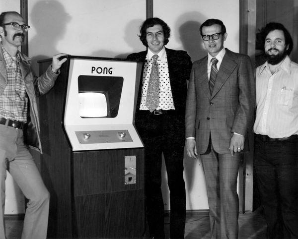 Ted Dabney è morto: fu co-fondatore di Atari Gli autori dello storico videogioco Pong