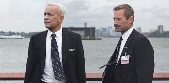 Sully, Tom Hanks è il capitano Sullenberger