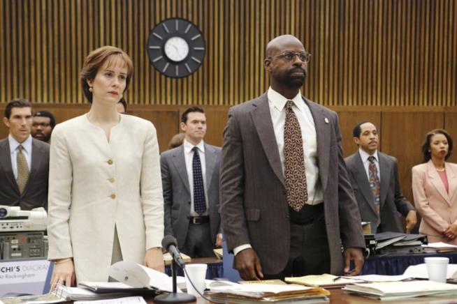 Sterling K. Brown e Sarah Paulson in una scenda de Il caso O.J. Simpson Una scena dal set di American Crime Story: Il caso O.J. Simpson
