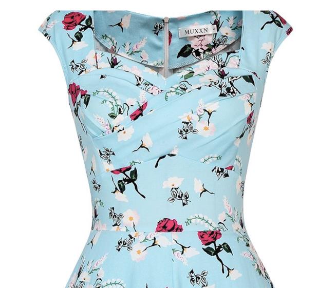 Vestito anni '50 come quello di Lou in Io Prima di Te Un Vestito anni '50 come lo indossa Lou in Io Prima di Te