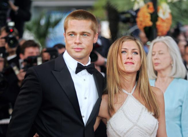 Brad Pitt tra gli invitati al compleanno di Jennifer Aniston Brad Pitt e Jennifer Aniston