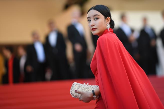Fan Bingbing torna a parlare sui social dopo una lunga assenza Fan Bingbing