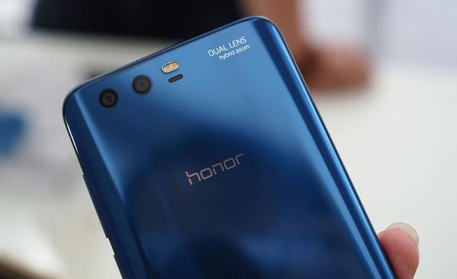 Huawei lancerà il primo smartphone Un modello di Huawei Honor