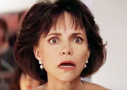 Sally Field nei panni di Miranda in Mrs. Doubtifire in Mrs. Doubtifire - Mammo per sempre