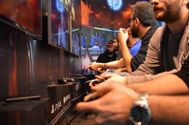 L'anteprima di Injustice 2 per PS4 e Xbox One Alcuni giornalisti italiani alle prese con Injustice 2