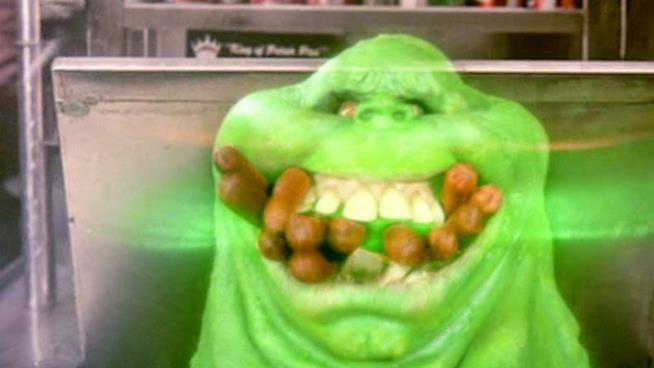 Slimer dei Ghostbusters? È nato grazie alla cocaina Slimer alle prese con dei Würstel