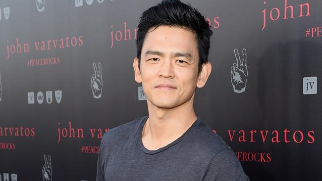 #StarringJohnCho è il nuovo slogan del web per le pari opportunità delle minoranze a Hollywood L'attore John Cho a un evento ufficiale