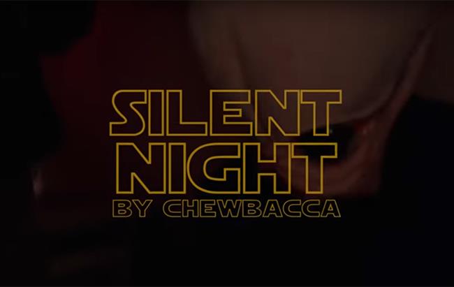 Silent Night by Chewbacca Chewbacca canta Silent Night