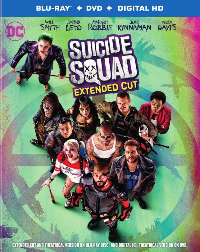 Il cofanetto con la versione estesa di Suicide Squad Il cofanetto con la graphic nove e l'Extended Cut di Suicide Squad
