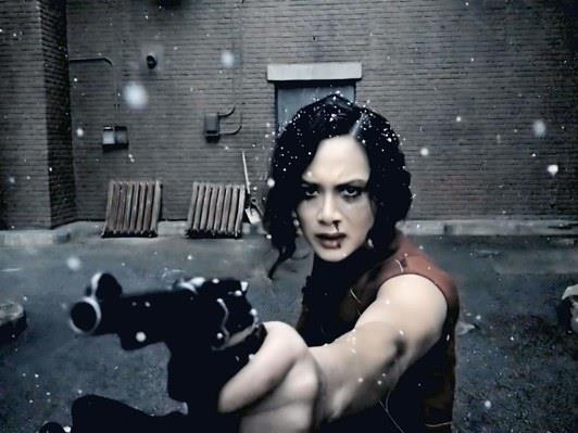Snow Steam Iron di Zack Snyder Fotogramma di Snow Steam Iron di Zack Snyder