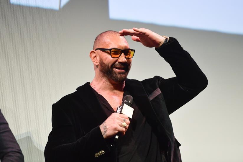 Dave Bautista dice sì al fancast per il personaggio di Bane Un primo piano dell'attore ed ex wrestler Dave Bautista