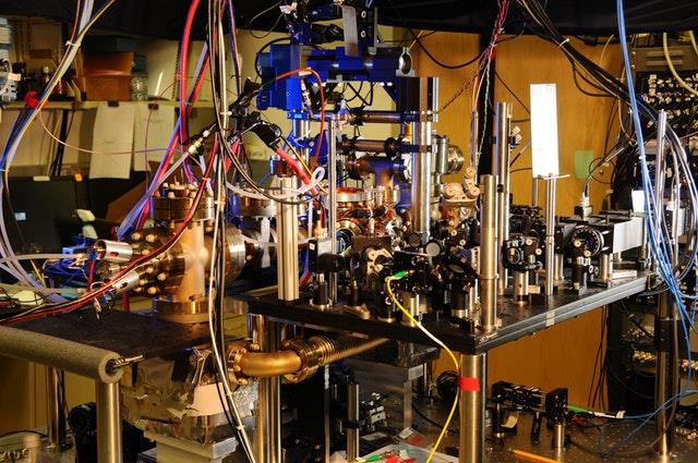 Il nuovo orologio atomico messo a punto dal NIST Il nuovo orologio atomico ideato dal NIST