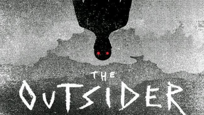 The Outsider, la recensione dell'ultimo romanzo di Stephen King Un dettaglio della copertina di The Outsider di Stephen King