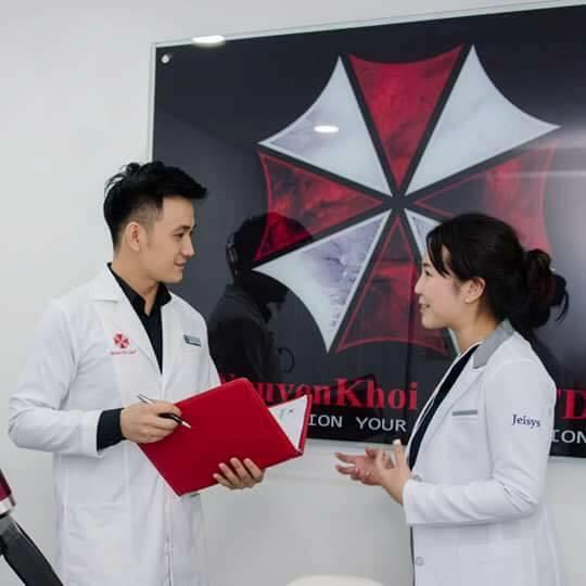 Il logo della Umbrella nella clinina vietnamita La Umbrella di Resident Evil finisce in una clinica di bellezza