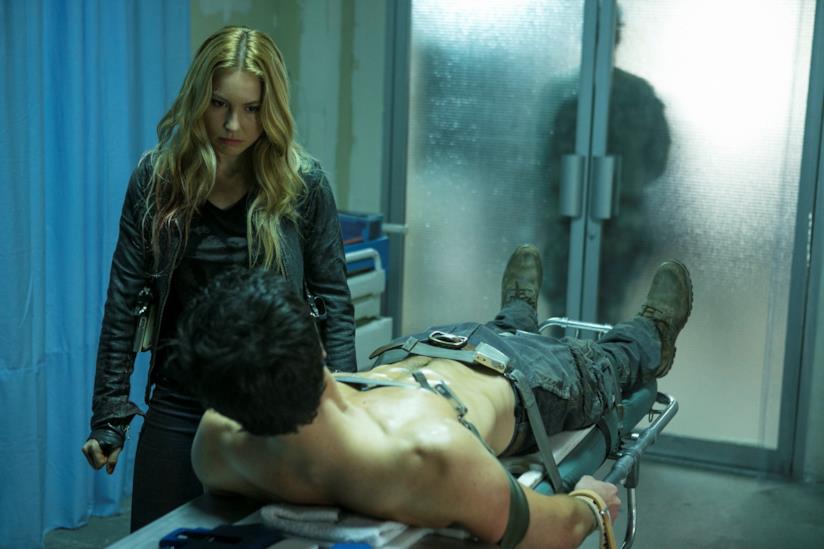 Falling Skies: episodi 3x05 e 3x06 Falling Skies: Maggie e Hal nell'episodio 3x06