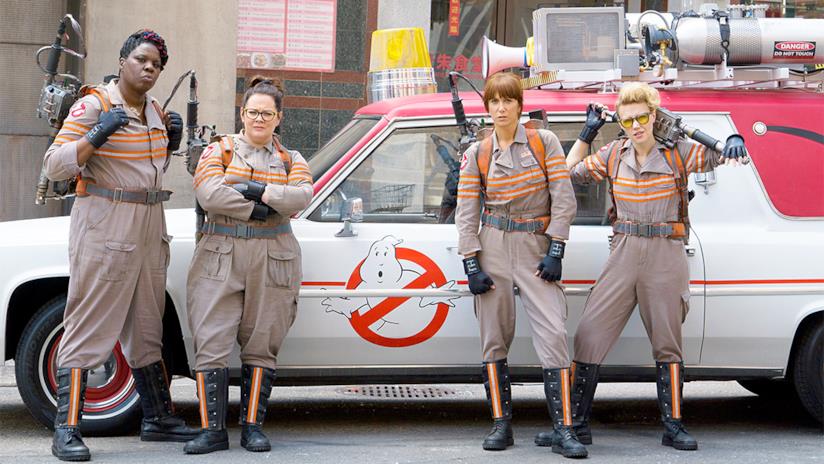 Le nuove Ghostbusters protagoniste di una scena del reboot di Paul Feig Le Ghostbusters Melissa McCarthy, Kristen Wiig, Kate McKinnon e Leslie Jones.