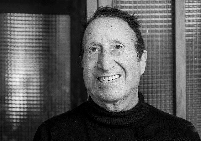 Alvaro Vitali, come è oggi l'attore Alvaro Vitali in uno scatto recente