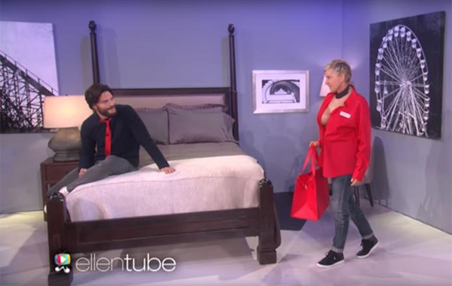 Jamie Dornan ed Ellen DeGeneres Jamie Dornan ed Ellen DeGeneres: la parodia di Cinquanta Sfumature di Nero
