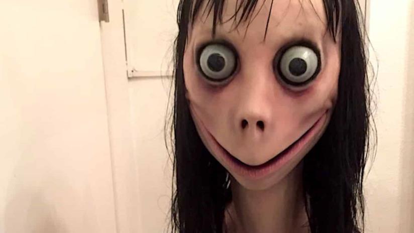 Momo, in produzione un film sulla famosa 'maledizione' virale Un primo piano di Momo, la statua di cera creata dall'artista giapponese Keisuke Aisawa