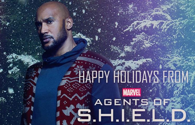 Gli Agenti dello S.H.I.E.L.D. via augurano buone feste Buone feste con gli Agenti dello S.H.I.E.L.D.