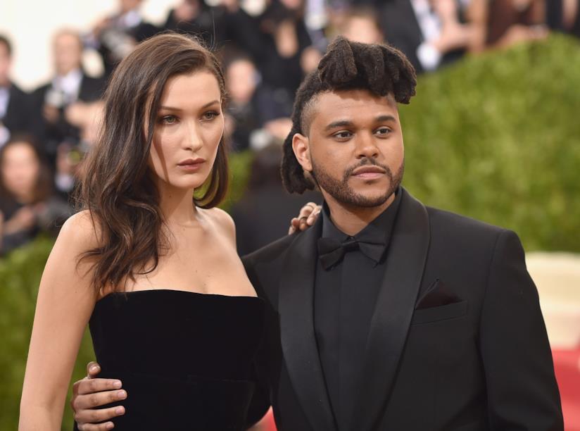 Bella Hadid e The Weeknd non stanno più insieme Primo piano di Bella Hadid e The Weeknd