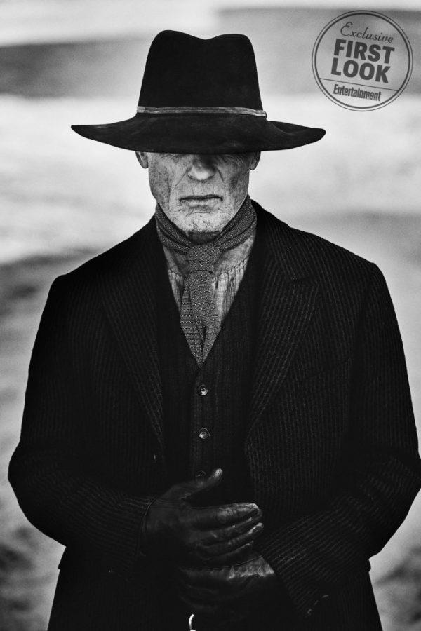 Ed Harris Uomo in nero