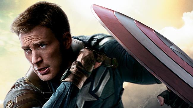 Chris Evans sarà ancora Capitan America? L'attore non lo esclude Chris Evans nei panni di Capitan America