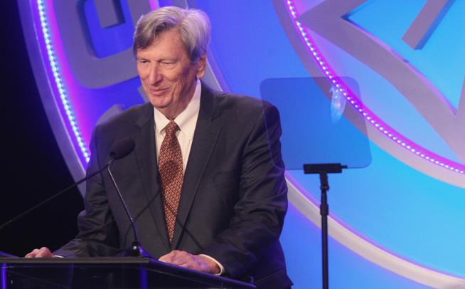 Academy fa cadere le accuse contro Bailey John Bailey tiene un discorso