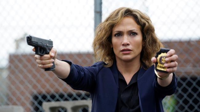 Shades of Blue: la la serie con Jennifer Lopez è stata cancellata alla terza stagione Jennifer Lopez in Shades of Blue