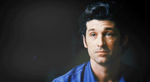 Il sorriso di Patrick Dempsey. Una gif di Patrick Dempsey che sorride amabilmente.