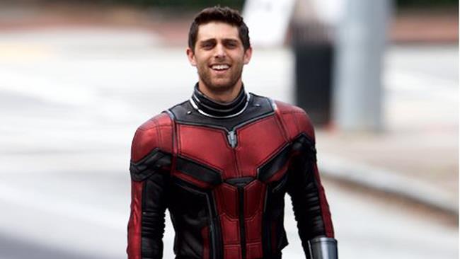 Ant-Man & The Wasp: stuntman disabile diventa l'idolo del web Lo stuntman avvistato sul set di Ant-Man & The Wasp