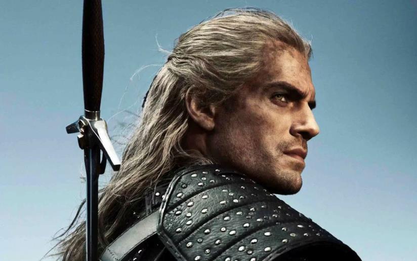 Henry Cavill e la showrunner a ruota libera su The Witcher: violenza, CG, personaggi Henry Cavill nei panni di Geralt