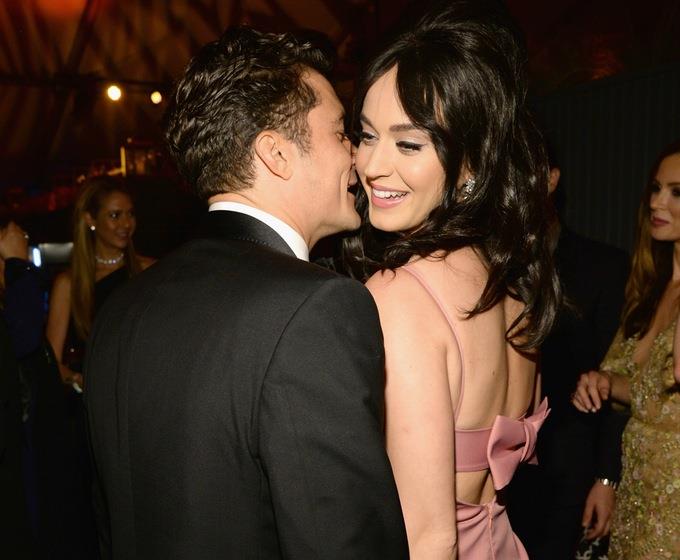 Katy Perry e Orlando Bloom in gita a Disneyland Foto di Katy Perry e Orlando Bloom ai Golden Globes 2016