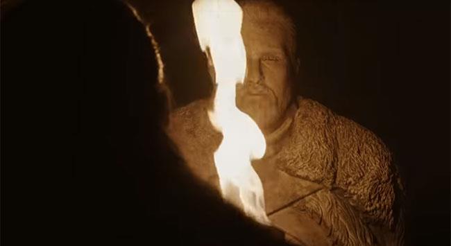La statua di Jon Snow La statua di Jon Snow nella cripta di Grande Inverno