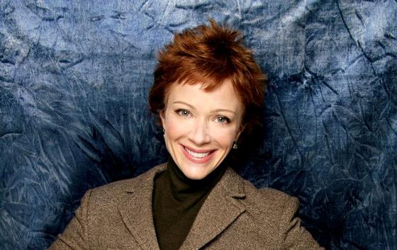 La direttrice dell'NCIS Jenny Shepard Lauren Holly è Jenny Shepard, la direttrice dell'NCIS
