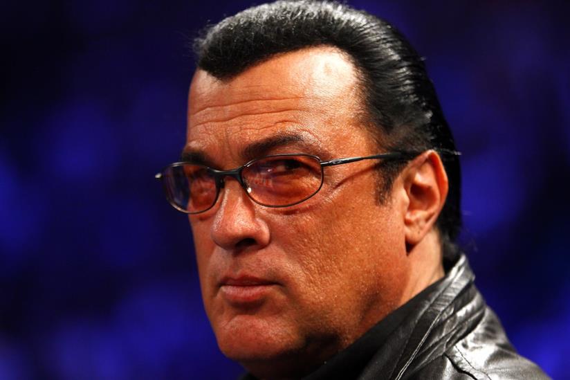 Steven Seagal è stato considerato dalla Warner per il ruolo di Batman al posto di Michael Keaton Un primo piano di Steven Seagal