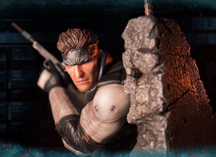 Metal Gear Solid, First 4 Figures presenta l'action figure di Solid Snake Un particolare dell'action figure di Solid Snake